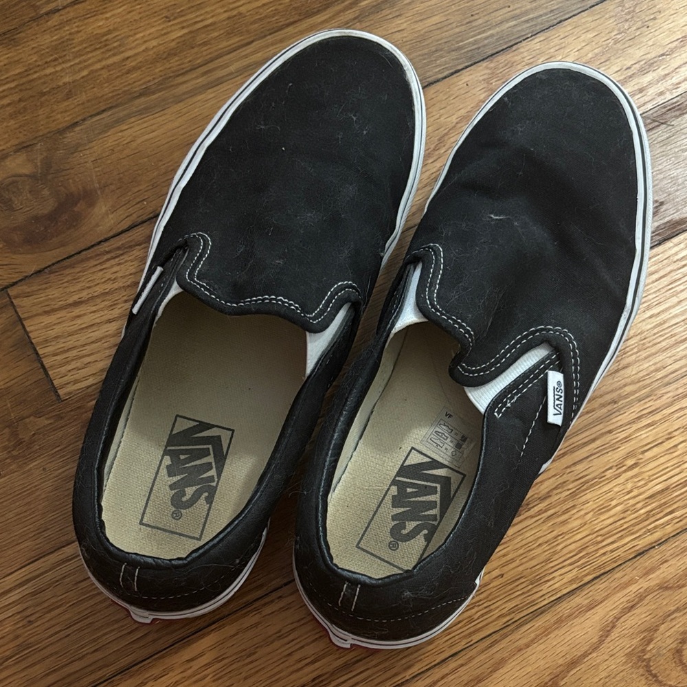 Women/Mens Black Slip On Vans